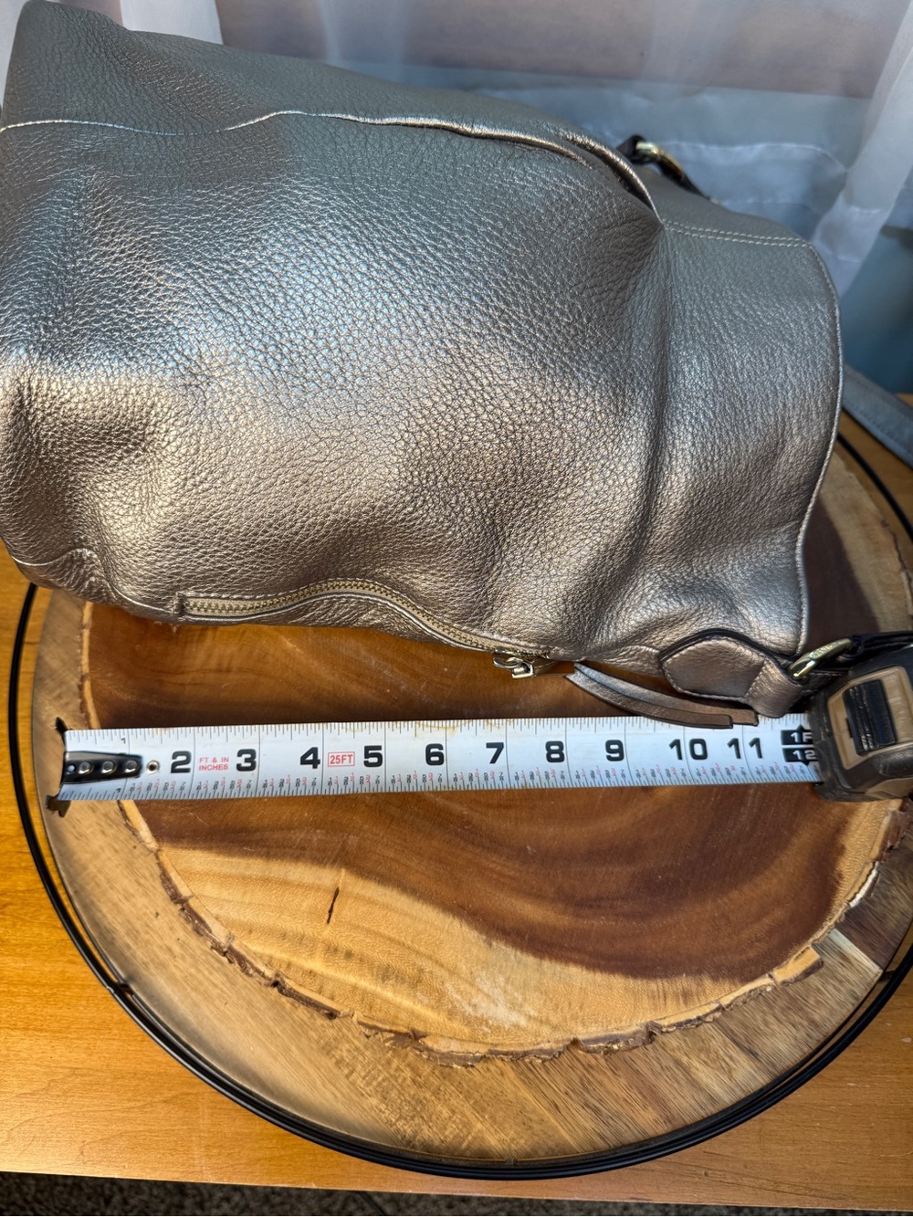 b. makowsky Metallic Gold Pebbled Leather Hobo Shoulder Bag EUC - Picture 13 of 15